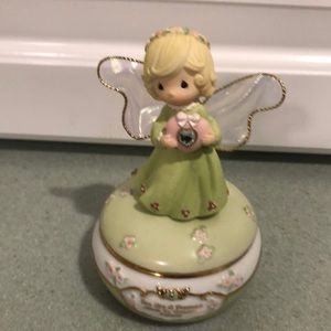 Aug 2002 Precious Moments musical jewelry box. Limited Edition
